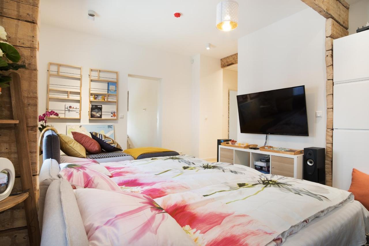 Family Apartment Reval Esterno foto